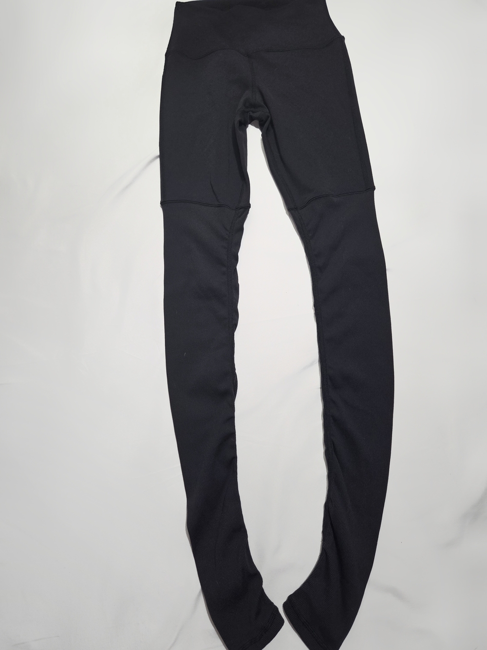 Alo Yoga High-Waisted Goddess Legging - Picture 6 of 7